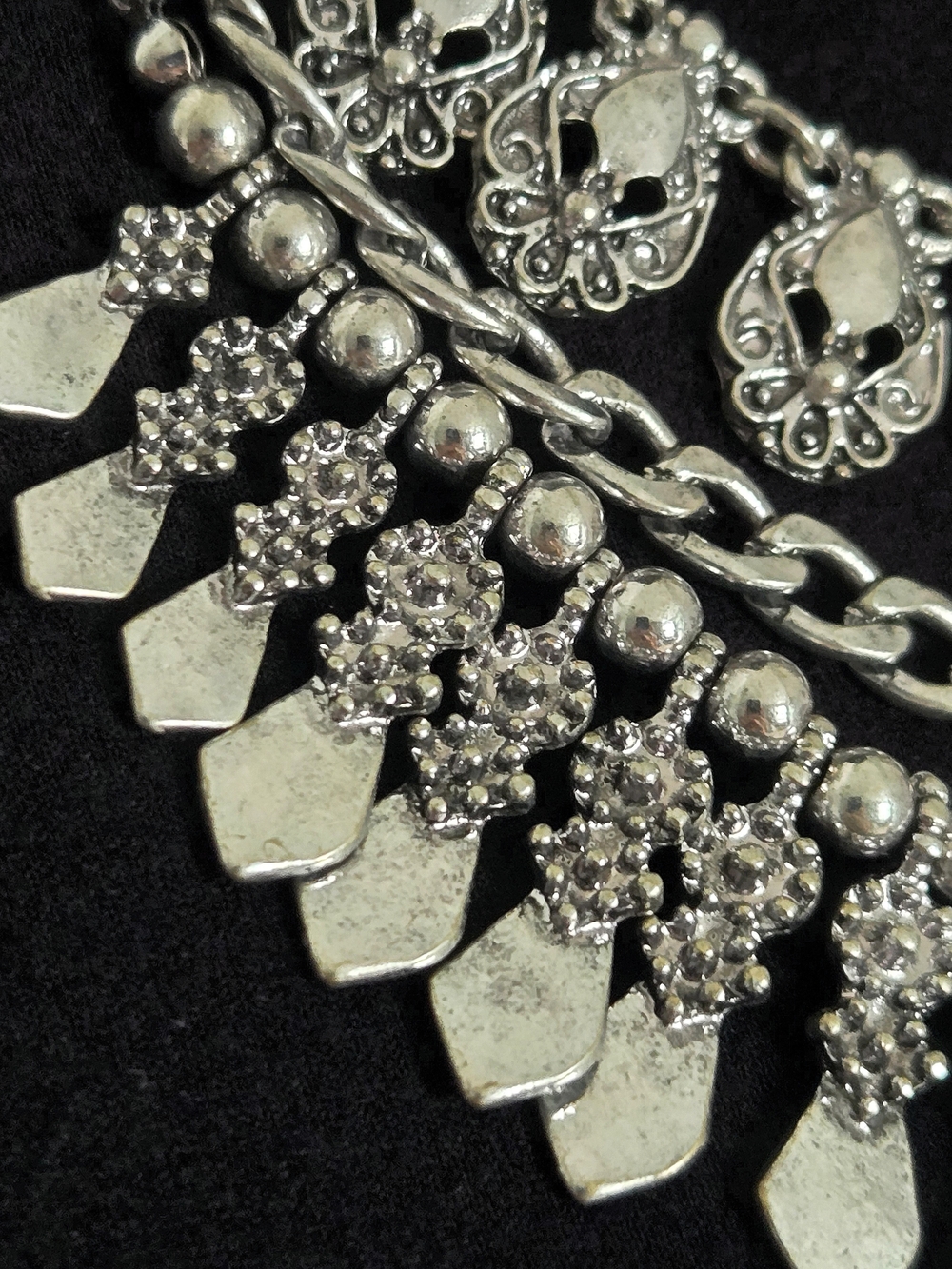 Y2K/2010 Boho Antiqued Silver Tribal Bib Statement Necklace Kuchi Fringe Layered - Picture 3 of 9